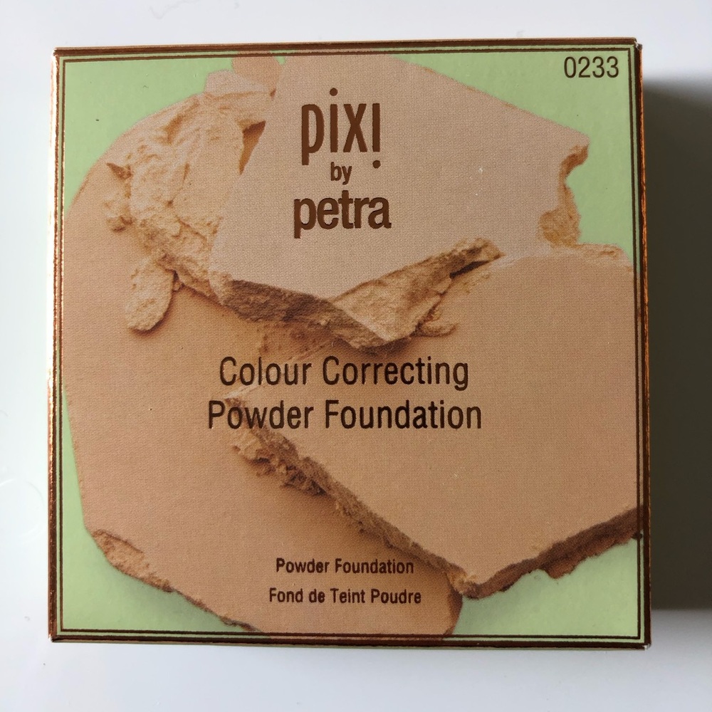 BNIB Colour Correcting Powder Foundation by Pixi
